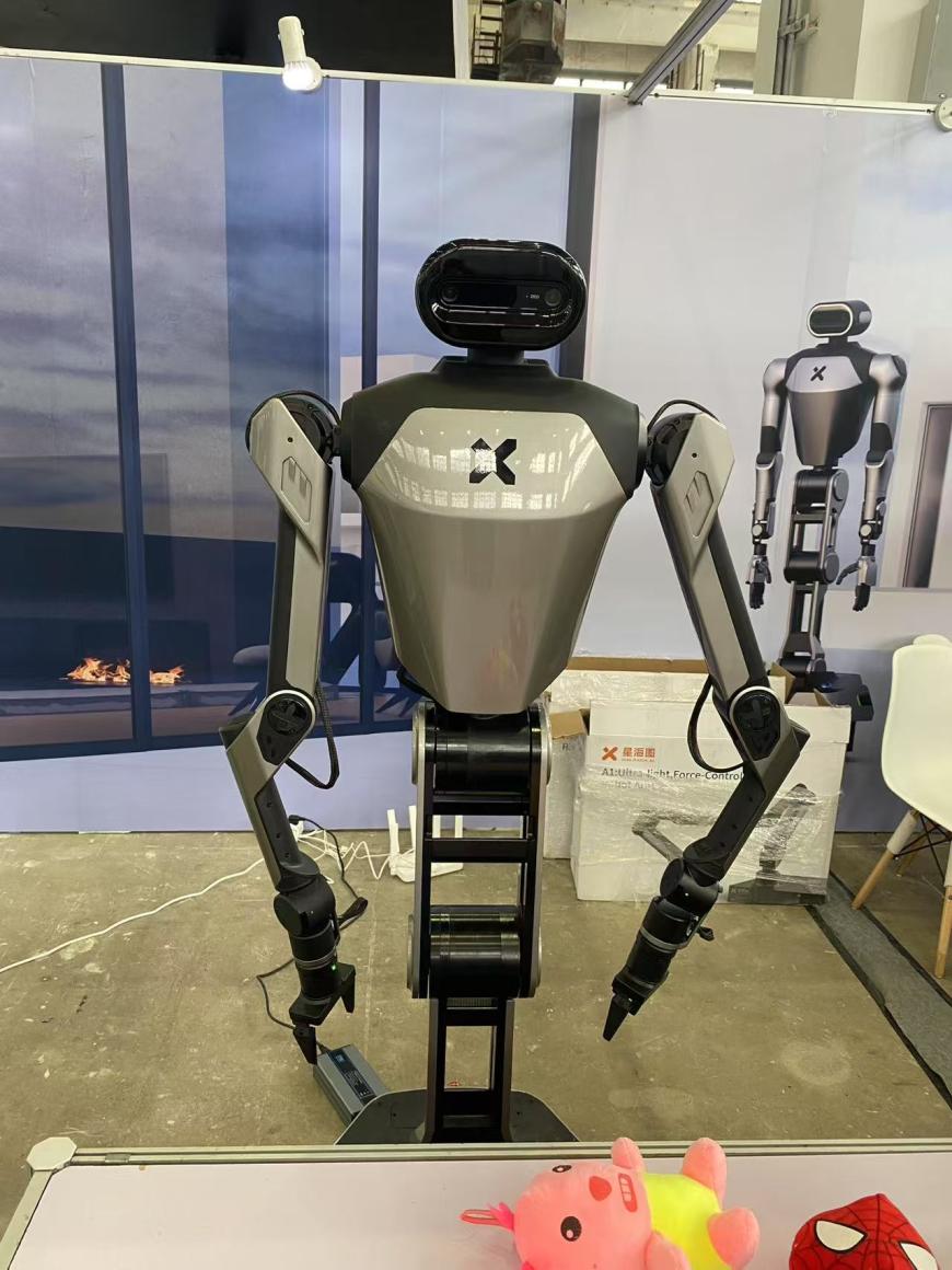 人形機器人哪家強？宇樹、智元、星海圖、開普勒等同臺競技