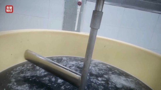 3·15晚會(huì)丨“保水蝦仁”，浮出水面！1斤蝦仁7兩冰……