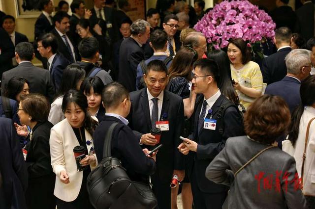 中外嘉賓共話(huà)宏觀政策與經(jīng)濟(jì)增長(zhǎng)