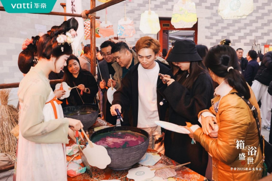 潮啟“新中式”，華帝新品發(fā)布會(huì)重構(gòu)“時(shí)尚健康生活”圖譜