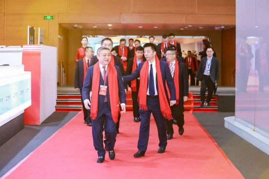 勝科納米董事長李曉旻親述上市感動瞬間：蘇州市委書記劉小濤直言“這是企業(yè)的榮譽，企業(yè)家必須走在前面”